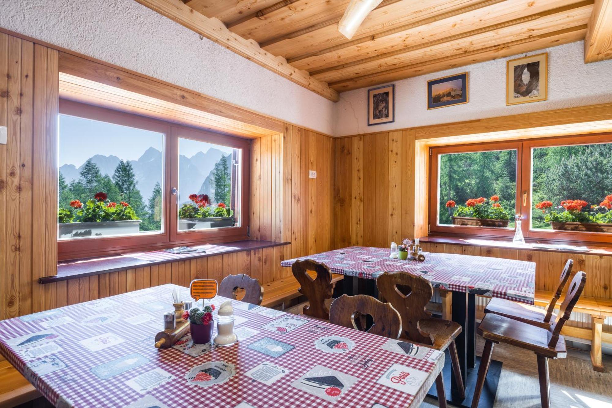 Postarski Dom On Vrsic Kranjska Gora Ngoại thất bức ảnh